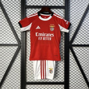 25/26 crianças Benfica Tamanho da casa: 16-28